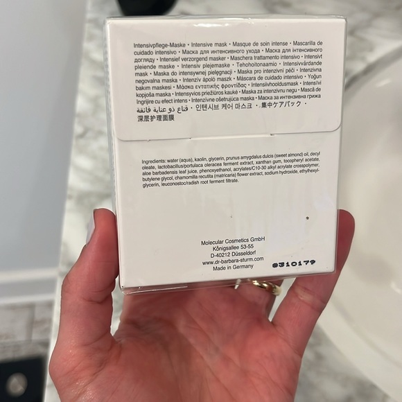 4 - dr barbara sturm face mask 7x 10 ml - Picture 6 of 8